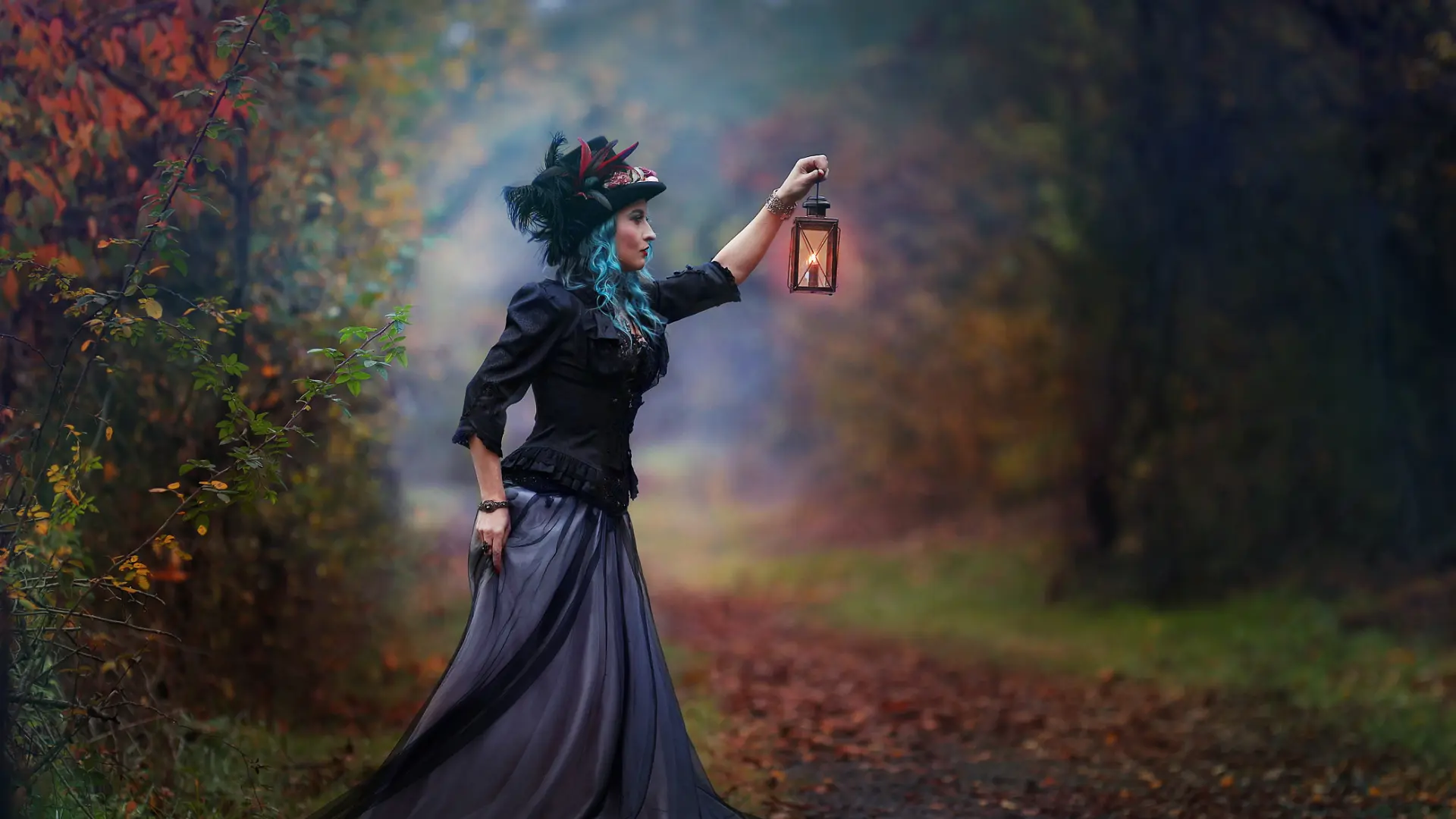 Fantasy foto - žena s lucernou